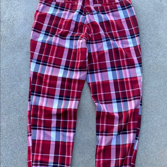 New York & Co. Plaid High Waist Jogger Pant - Picture 14 of 16